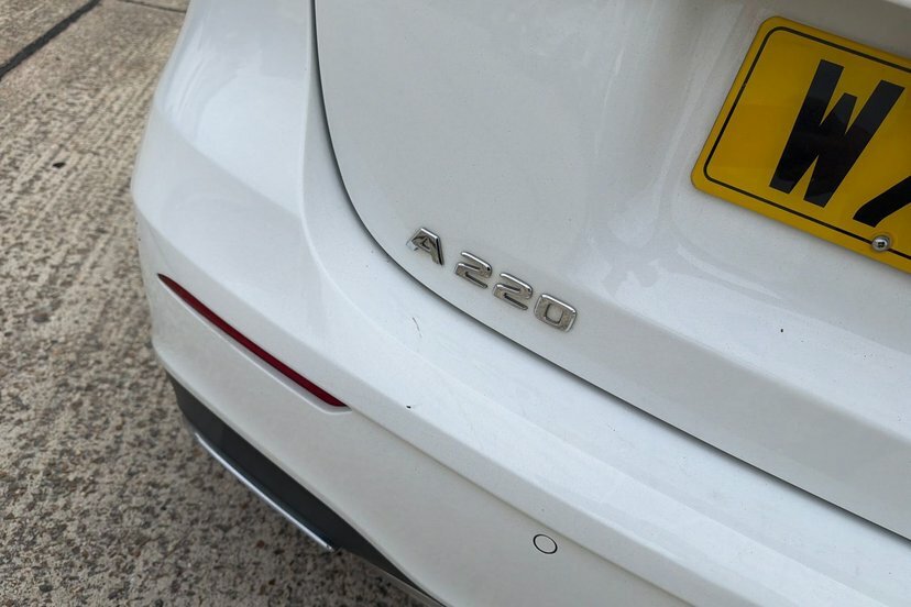 Mercedes-Benz A Class 1.3 A 180 Se 135 Bhp Red #38