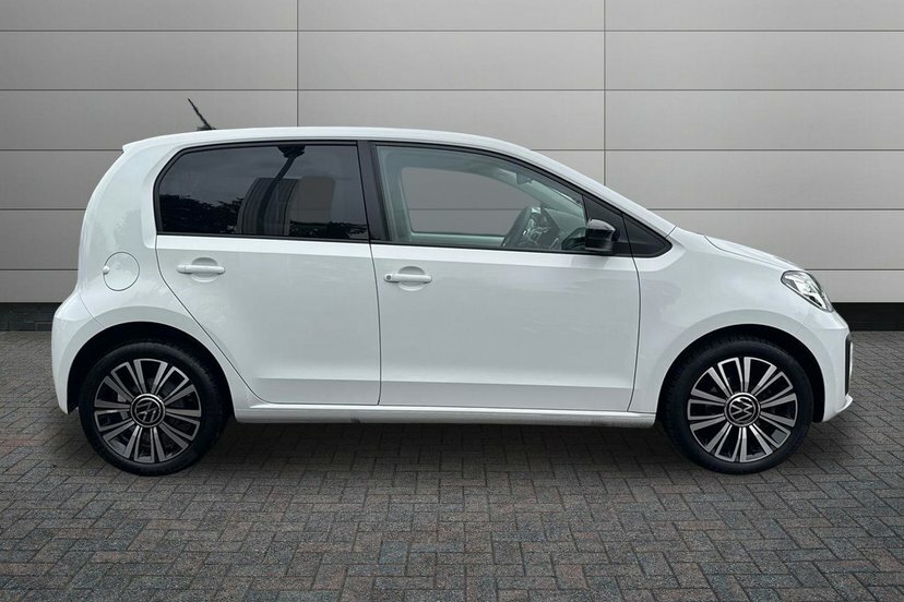 Volkswagen Up 1.0 Black Edition Hatchback 65 Black #4