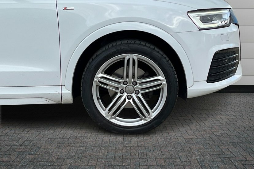 Audi Q3 1.4 Tfsi Cod S Line Suv S Tronic 150 P White #4