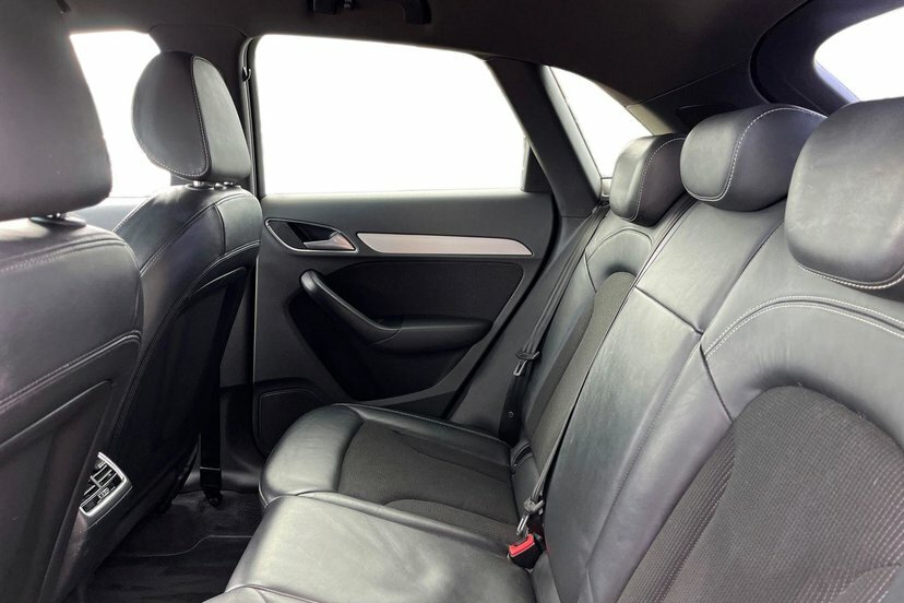 Audi Q3 2.0 Tdi Se Quattro Euro 6 Ss Grey #9