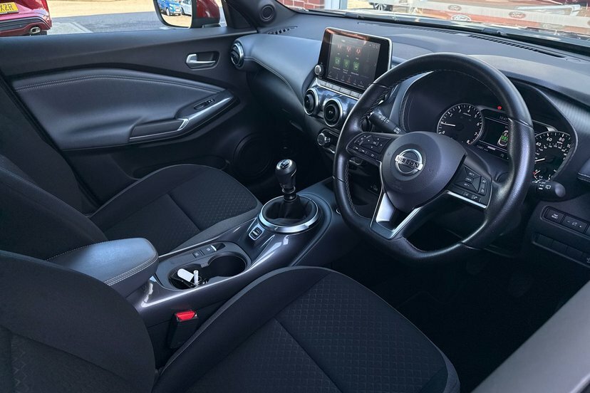 Nissan Juke 1.0 Dig-t 114 Tekna Blue #30