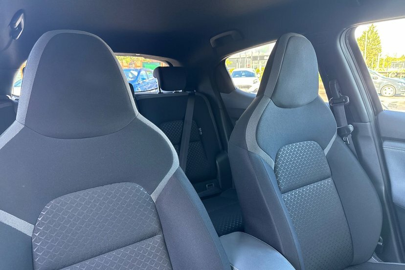 Nissan Juke 1.0 Dig-t 114 Tekna Blue #31