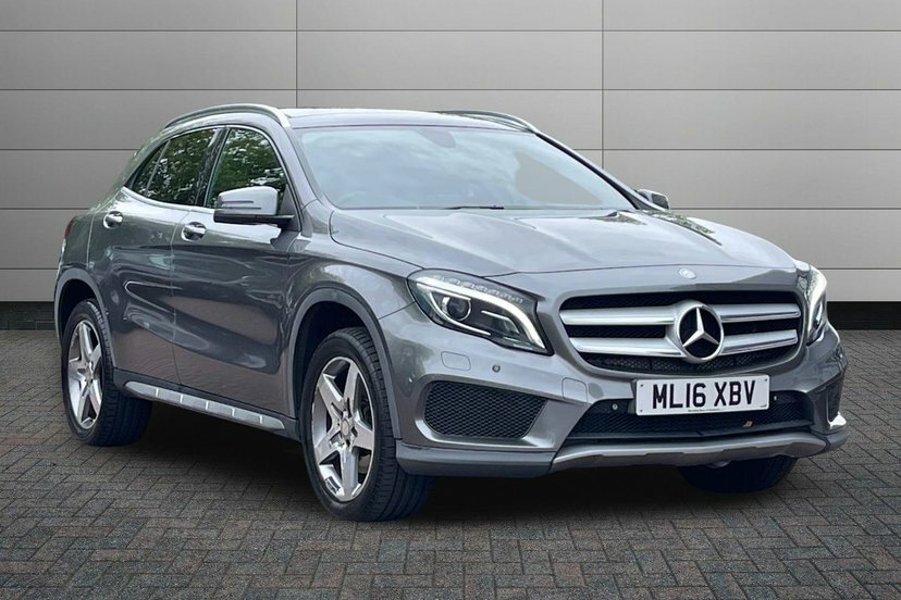 Mercedes-Benz GLA Class Gla220d Amg Line Premium Plus 4Matic Grey