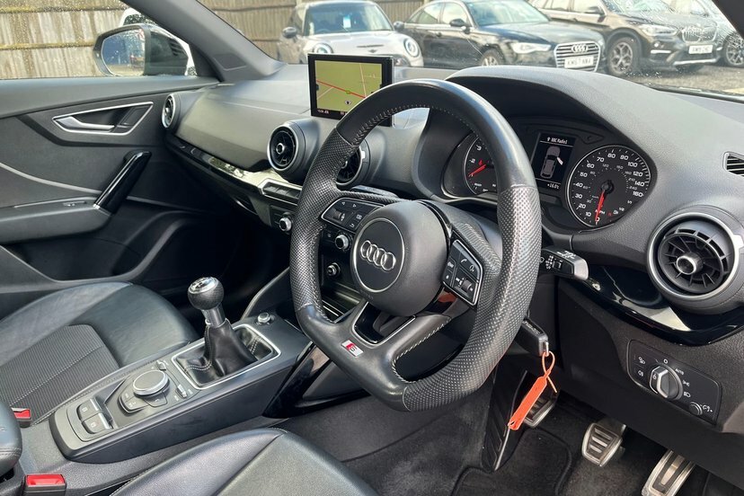 Audi Q2 35 Tfsi Black Edition S Tronic White #14