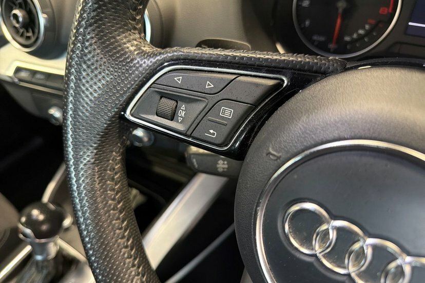 Audi Q2 1.4 Tfsi S Line White #25