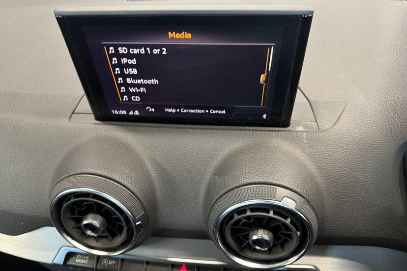 Audi Q2 1.4 Tfsi S Line White #40
