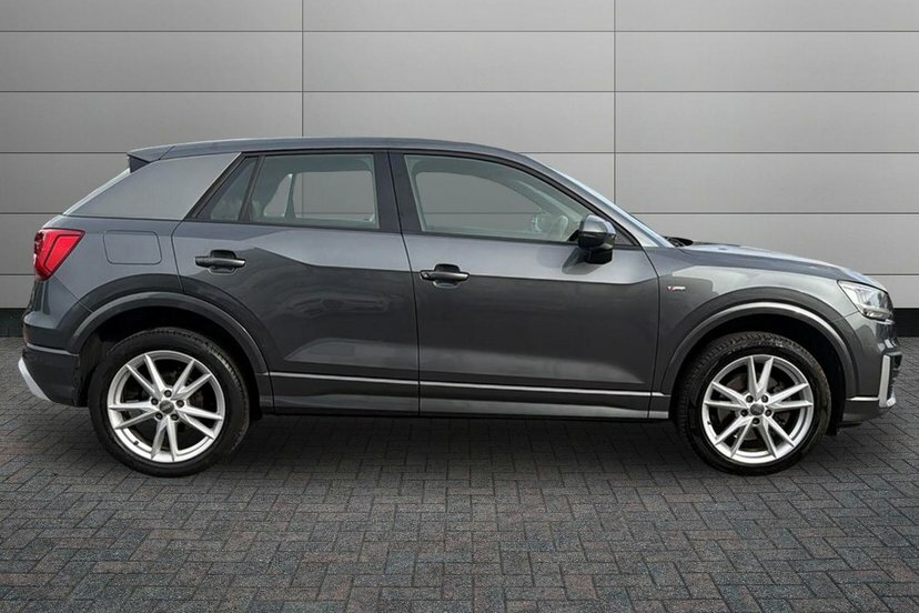 Audi Q2 1.4 Tfsi Cod S Line Suv S Tronic 150 P Grey #4