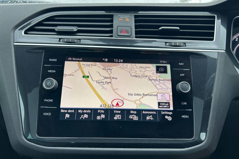 Volkswagen Tiguan Se Nav White #19