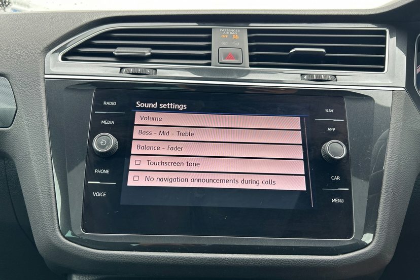 Volkswagen Tiguan Se Nav White #18
