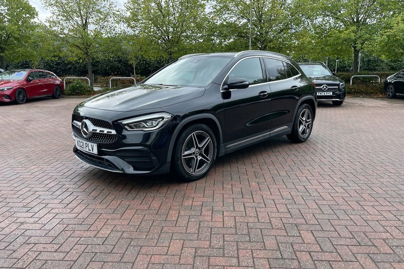 Mercedes-Benz GLA Class Gla 180 Sport White #25