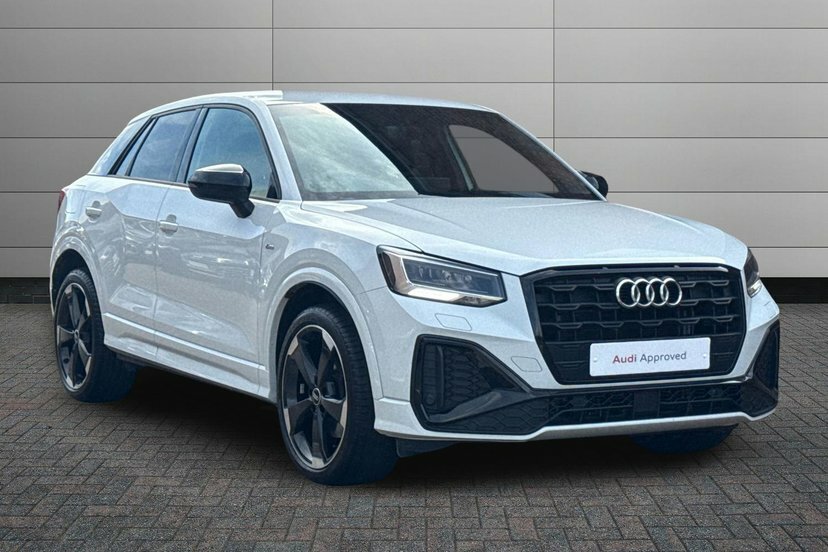 Audi Q2 1.5 Tfsi Cod 35 Black Edition Suv S Tro White