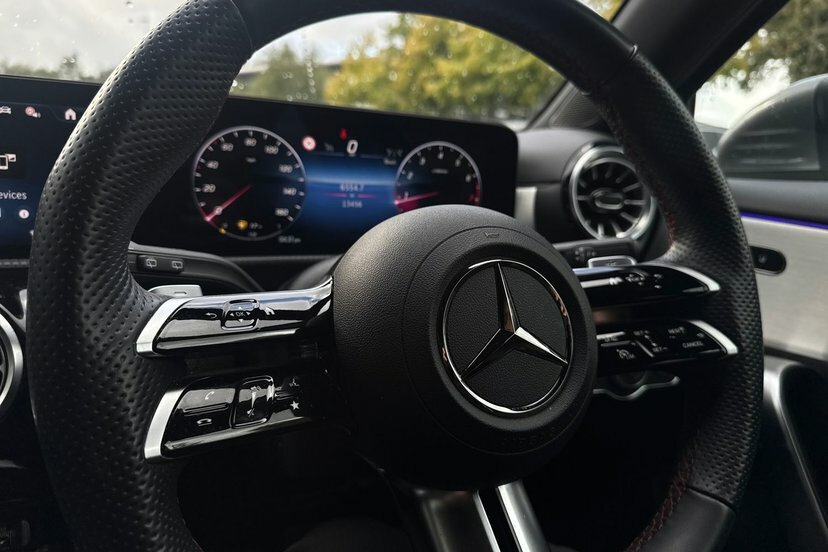 Mercedes-Benz A Class A180 Amg Line Premium Plus 2025 Grey #32