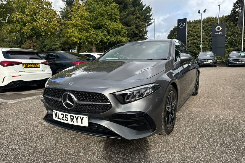 Mercedes-Benz A Class A180 Amg Line Premium Plus 2025 Grey #36