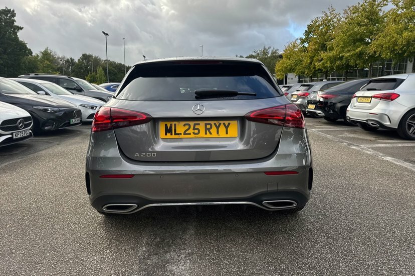 Mercedes-Benz A Class A180 Amg Line Premium Plus 2025 Grey #41