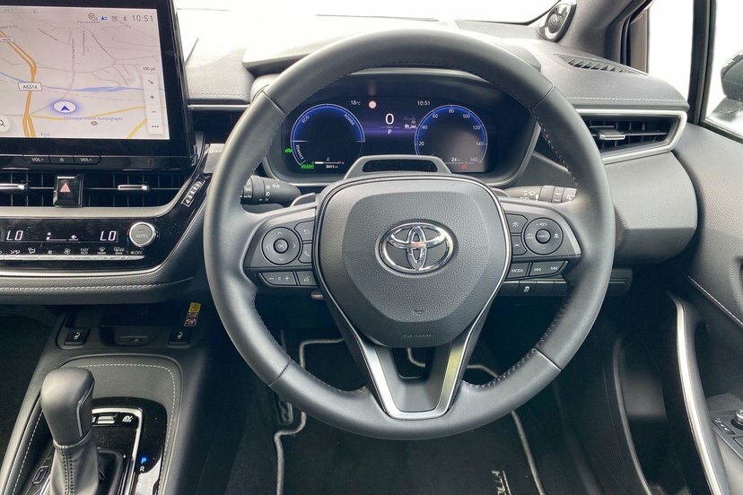 Toyota Corolla 2.0 Vvt-h Excel Hatchback Hybrid Cvt 1 Black #6