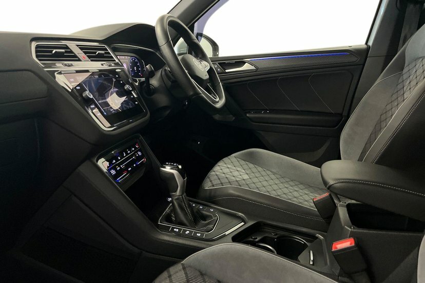 Volkswagen Tiguan 1.5 Tsi R-line Suv Dsg 150 Ps Silver #2