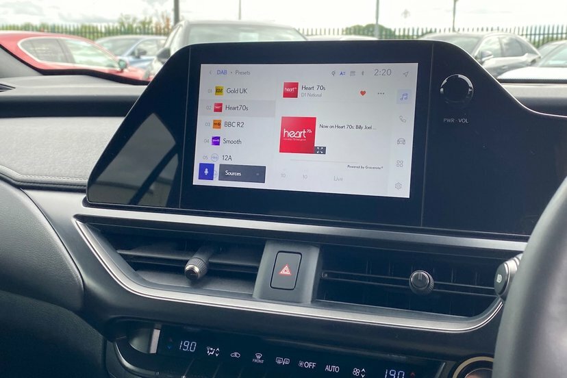 Lexus UX 72.8Kwh Takumi Black #24