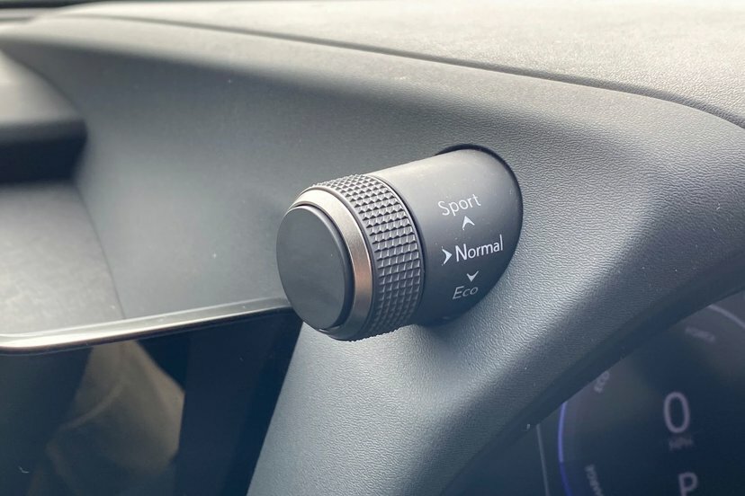 Lexus UX 72.8Kwh Takumi Black #20