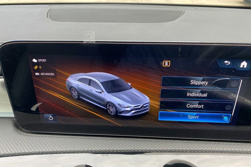 Mercedes-Benz CLA Class Cla 200 Amg Line Premium Tip Red #63