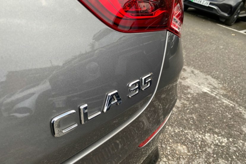 Mercedes-Benz CLA Class Cla 200 Amg Line Premium Tip Red #34