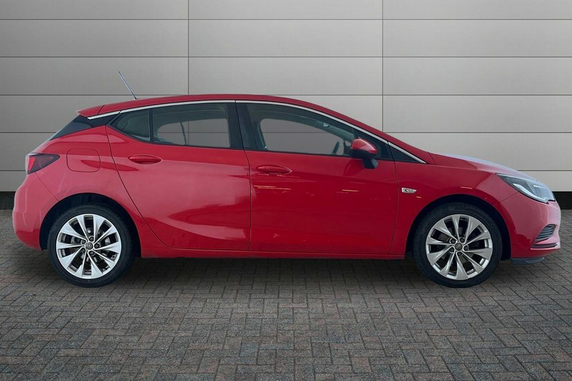 Vauxhall Astra 1.4I Energy Red #4