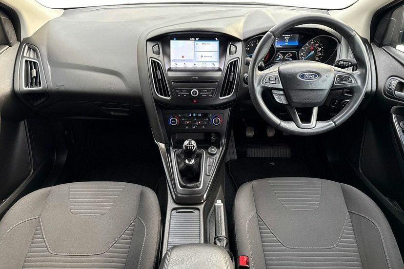 Ford Focus 1.0T Ecoboost Titanium Hatchback Grey #6