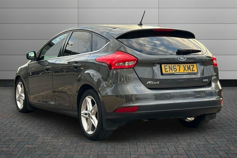 Ford Focus 1.0T Ecoboost Titanium Hatchback Grey #3