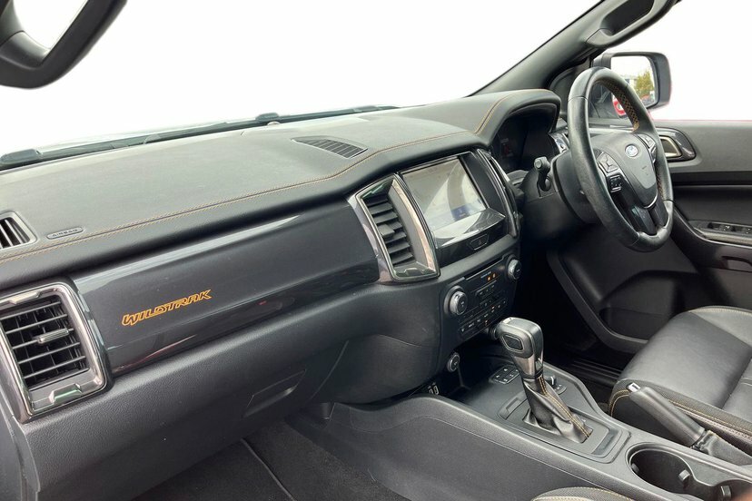 Ford Ranger 2.0 Ecoblue Wildtrak Pickup Double Cab YP21MYM White #4