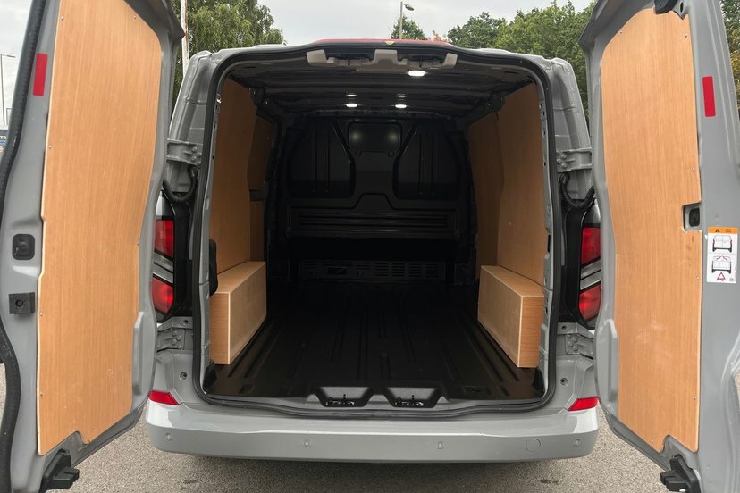 Ford Transit Custom 2.0 320 Ecoblue Limited Panel Van WN26UVH Grey #2