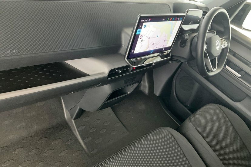 Volkswagen ID.Buzz Pro 79Kwh Commerce Plus Panel Van Aut Silver #2