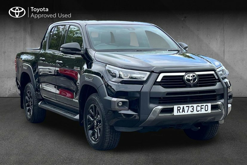 Toyota HILUX 2.8 D-4d Invincible X Pickup Double Cab Black