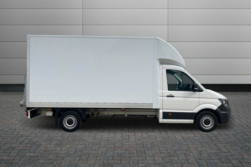 Volkswagen Crafter 2.0 Tdi Cr35 Startline Luton Lwb White #4