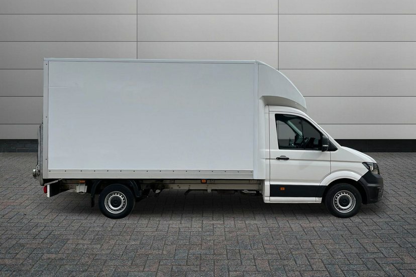 Volkswagen Crafter 2.0 Tdi Cr35 Startline Luton Lwb White #4