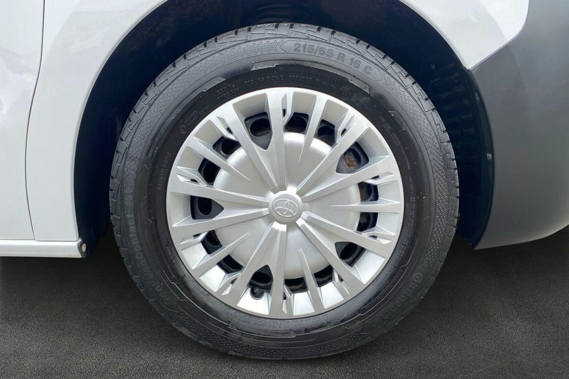 Toyota PROACE Mpv White #18