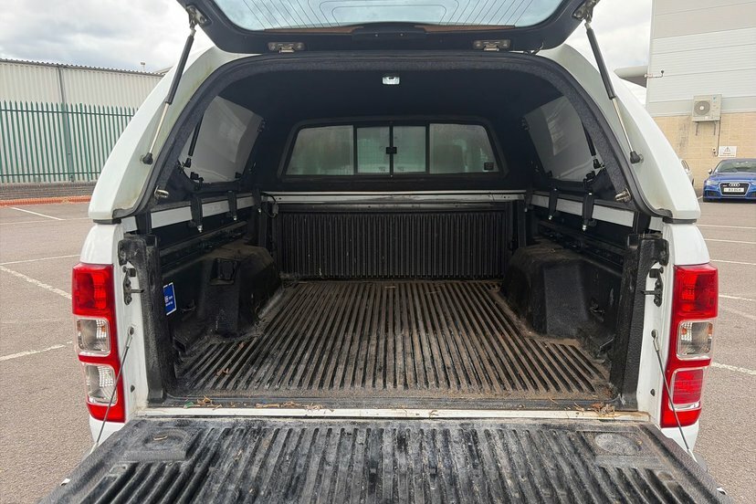 Ford Ranger 2.0 Ecoblue Limited Pickup Super Extended Cab White #2