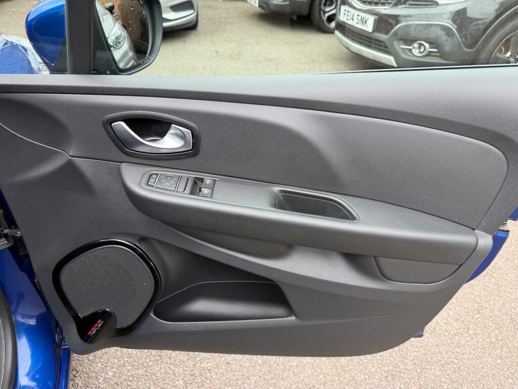 Renault Clio Renault Clio 0.9 Tce 75 Iconic Grey #38