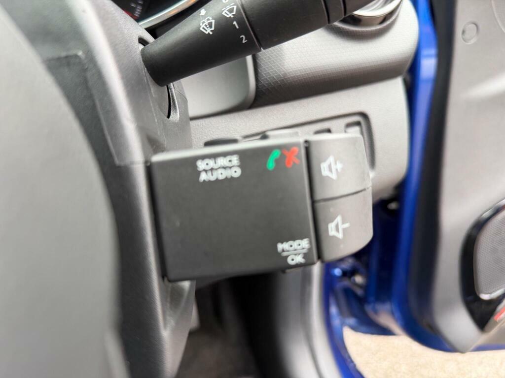 Renault Clio Renault Clio 0.9 Tce 75 Iconic Grey #37