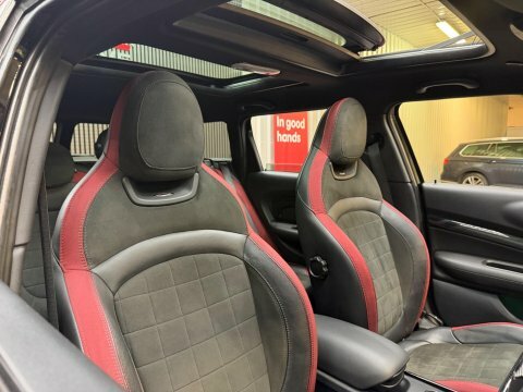 Mini Clubman Cooper Red #33