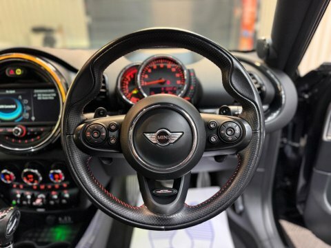 Mini Clubman Cooper Red #59
