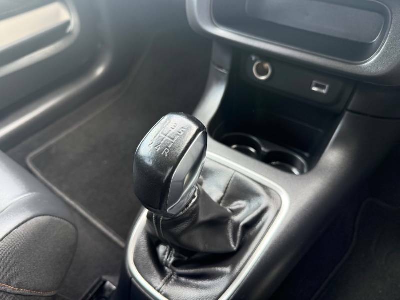 Citroen C3 1.2 Puretech 130 Shine Plus Eat6  #19