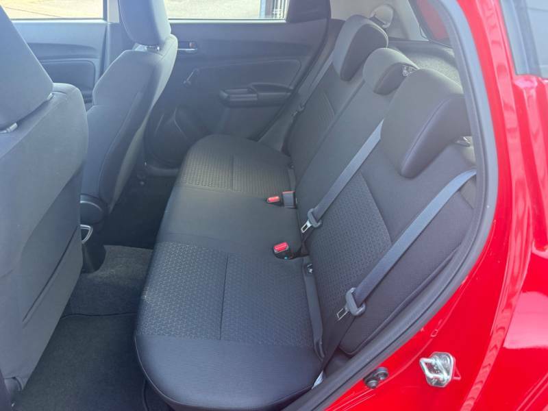 Suzuki Swift 1.2 Dualjet Attitude Euro 6 Ss Red #19