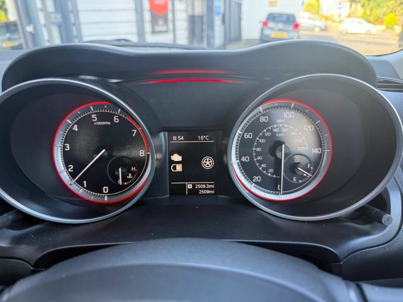 Suzuki Swift 1.2 Dualjet Attitude Euro 6 Ss Red #15