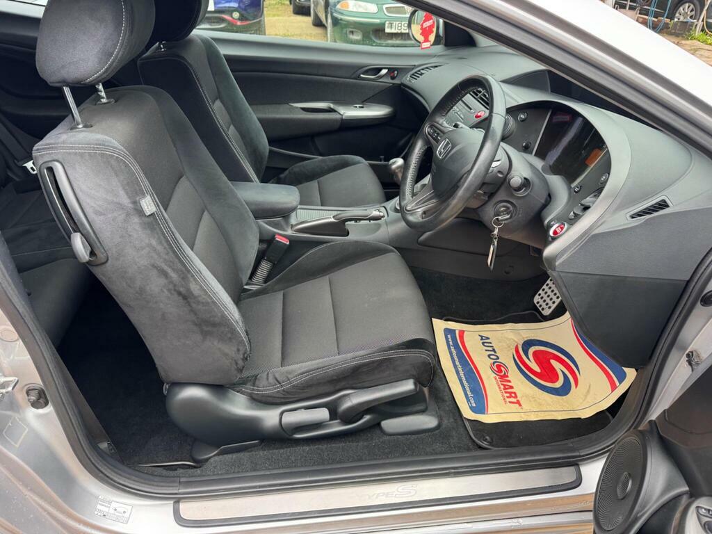Honda Civic 1.4 I-vtec Se Hatchback Red #39