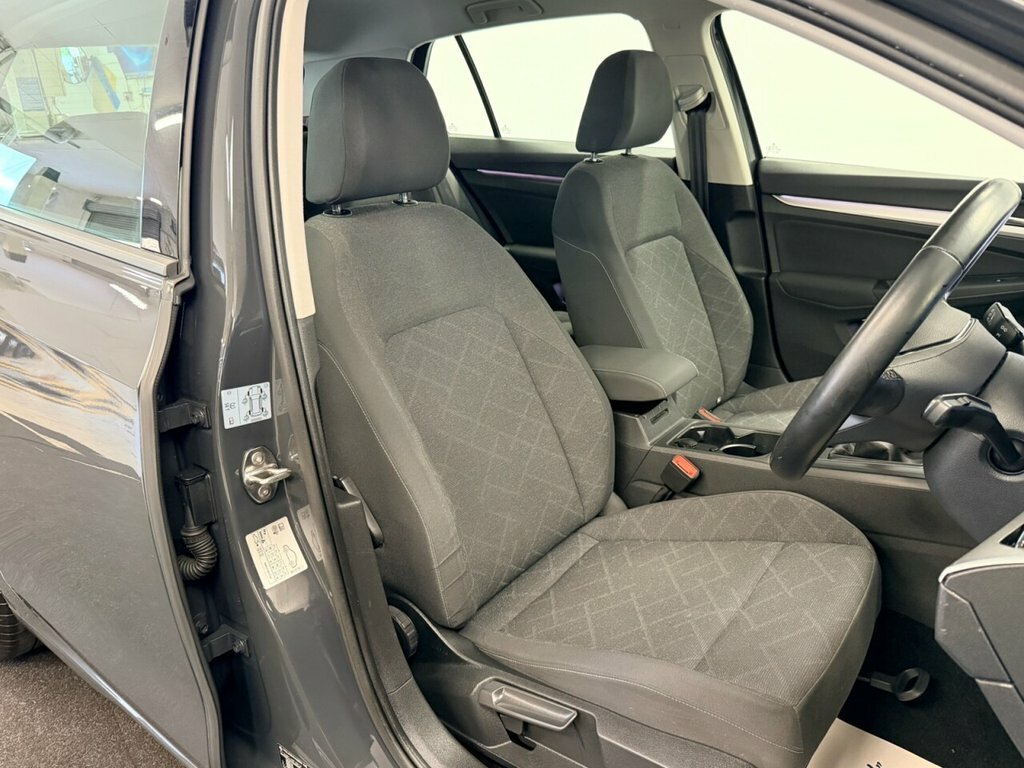Volkswagen Golf Golf Life Tsi BN70UDO Grey #3