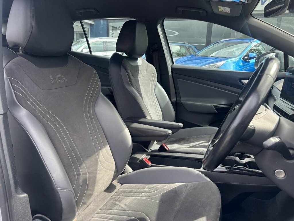 Volkswagen ID.4 Suv DE73VND Grey #3