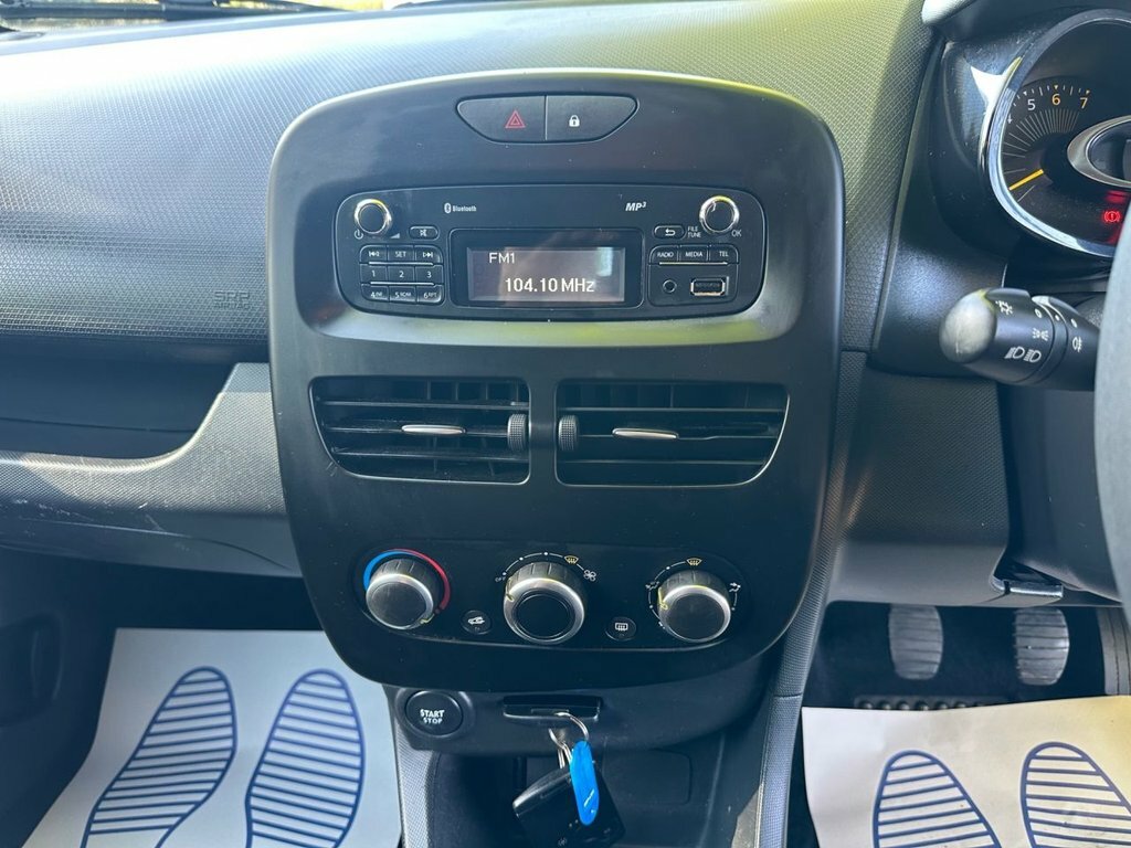 Renault Clio 1.5 Dynamique S Medianav Black #16