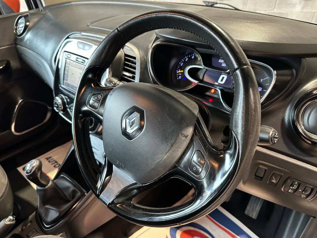 Renault Captur 0.9 Tce 90 Dynamique S Nav White #17