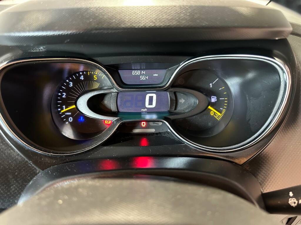 Renault Captur 0.9 Tce 90 Dynamique S Nav White #24