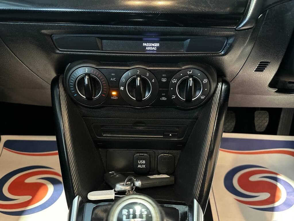 Mazda 2 1.5 115 Sport Nav White #31