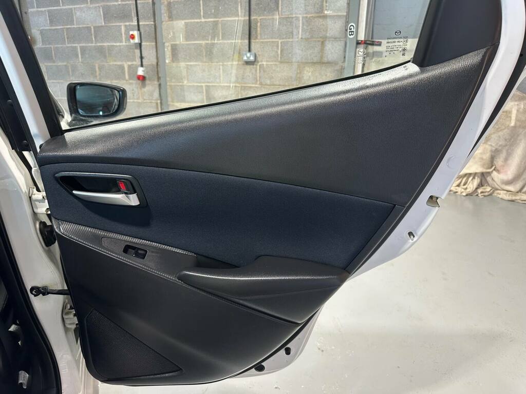 Mazda 2 1.5 115 Sport Nav White #35